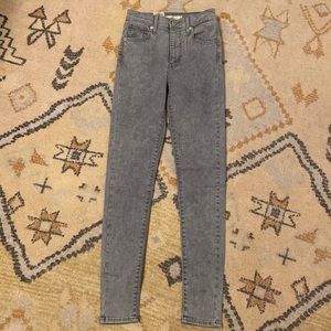 Levi’s Mile High Super Skinny jeans — brand new
